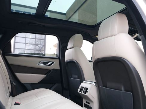 Used 2020 Land Rover Range Rover Velar R-Dynamic S image 30