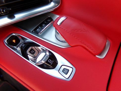 Used 2022 Chevrolet Corvette Stingray Preferred Cpe w/ Z51 Performance Package RWD image 19