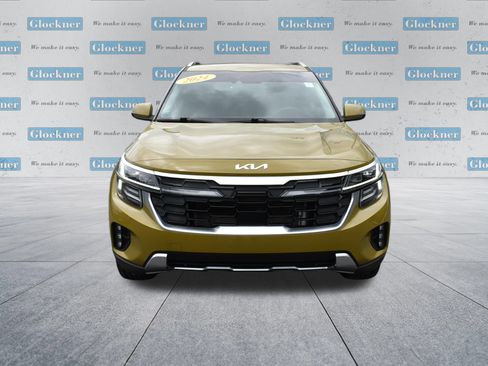 Used 2024 Kia Seltos SX w/ SX Sunroof Package AWD/4WD image 2