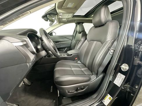 Used 2025 MAZDA CX-50 AWD 2.5 S w/ Premium Package image 4