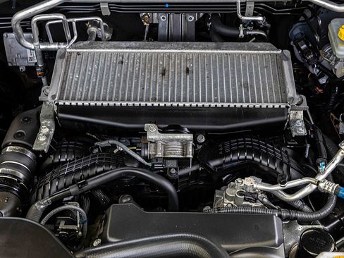 Used 2023 Subaru Ascent Limited image 29