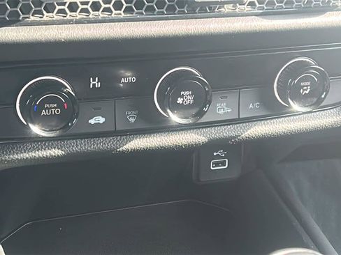 Used 2024 Honda HR-V Sport image 23