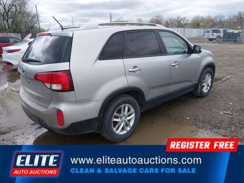 Used 2015 Kia Sorento LX AWD/4WD image 8
