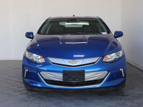 Used 2017 Chevrolet Volt Premier w/ Driver Confidence II Package FWD image 2