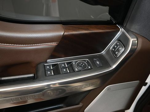 Used 2025 Ford F250 King Ranch AWD/4WD image 11