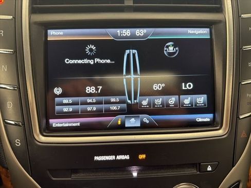 Used 2016 Lincoln MKX Reserve w/ Technology Package image 23