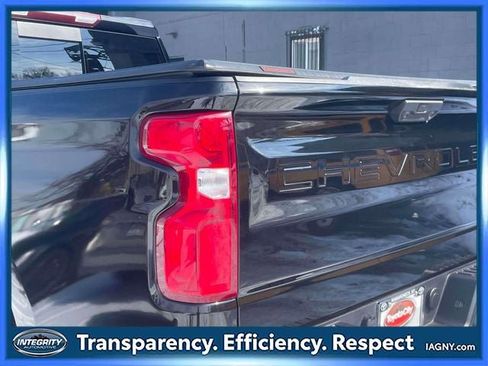 Used 2025 Chevrolet Silverado 1500 LT Trail Boss w/ Convenience Package II image 11