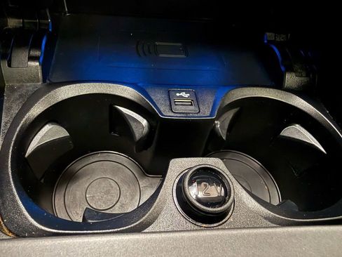 Used 2024 BMW 230i Coupe w/ Convenience Package image 21