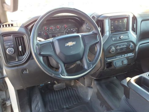 Used 2019 Chevrolet Silverado 1500 W/T w/ WT Appearance Package image 4