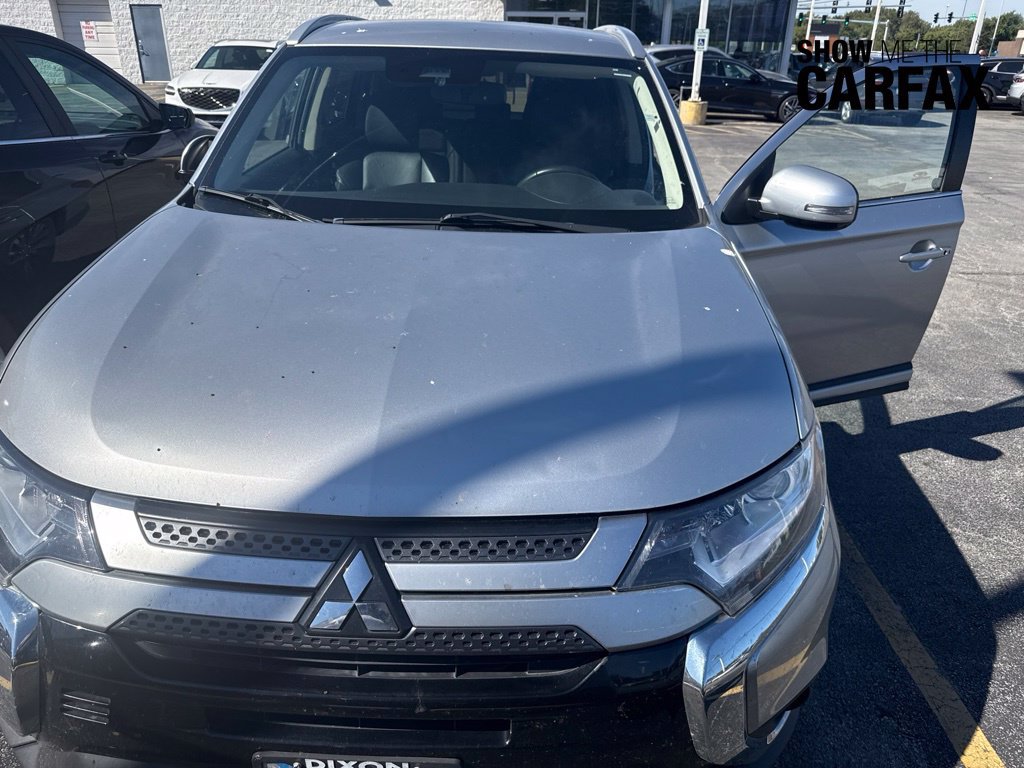 Used 2020 Mitsubishi Outlander SEL FWD image 1