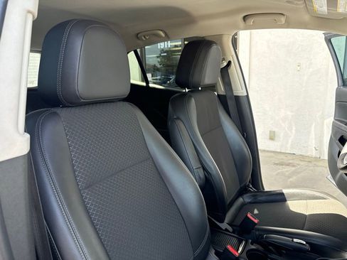 Used 2021 Buick Encore Preferred w/ Safety Package FWD image 18