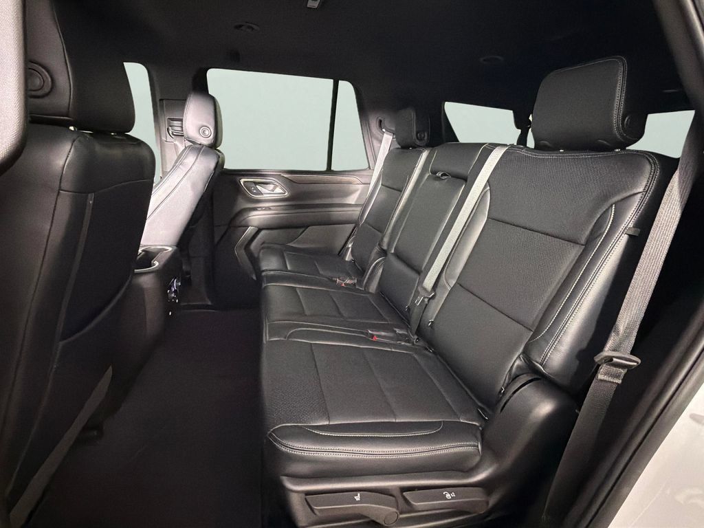 Used 2024 Chevrolet Tahoe LS RWD image 26