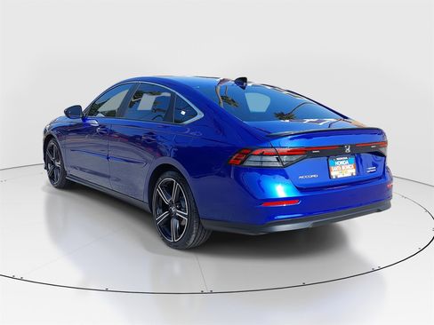 Used 2024 Honda Accord Sport image 7