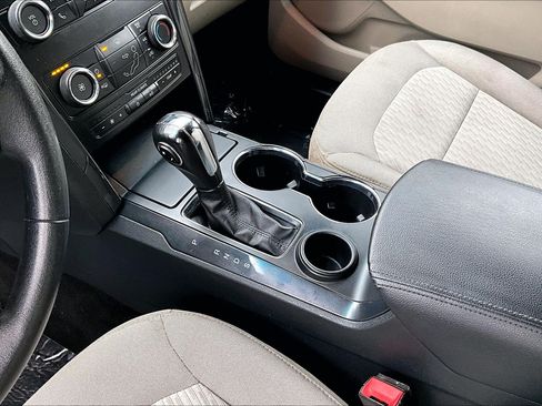 Used 2018 Ford Explorer FWD image 13