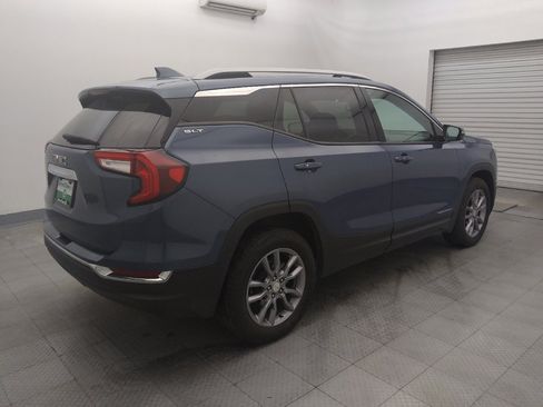 Used 2024 GMC Terrain SLT image 10