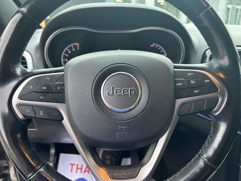 Certified 2020 Jeep Grand Cherokee Limited w/ Premium Lighting Group AWD/4WD image 15