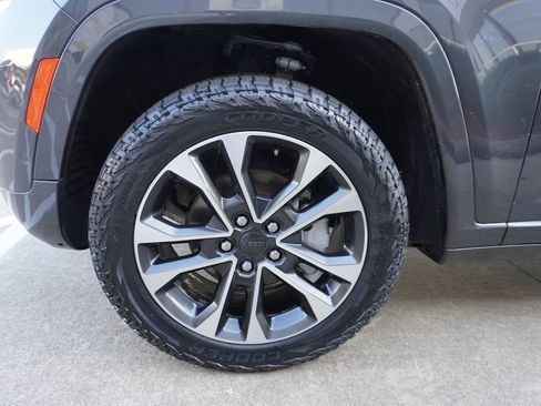 Used 2022 Jeep Grand Cherokee Overland image 30