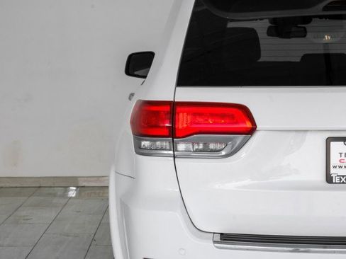 Used 2015 Jeep Grand Cherokee Overland RWD image 48