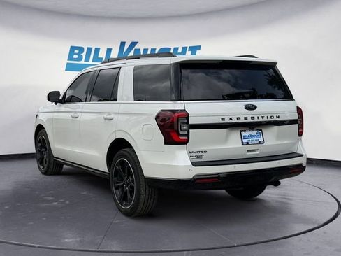 Used 2023 Ford Expedition Limited AWD/4WD image 3