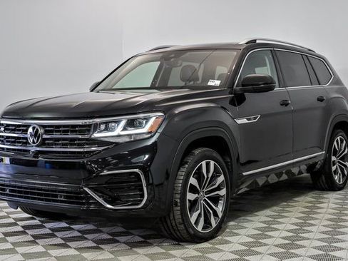 Certified 2023 Volkswagen Atlas SEL Premium image 4