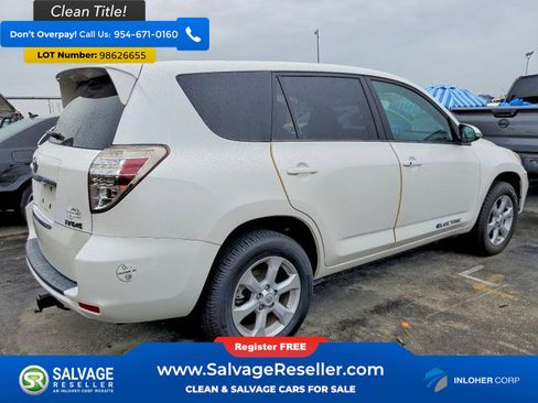 Used 2013 Toyota RAV4 EV FWD image 4