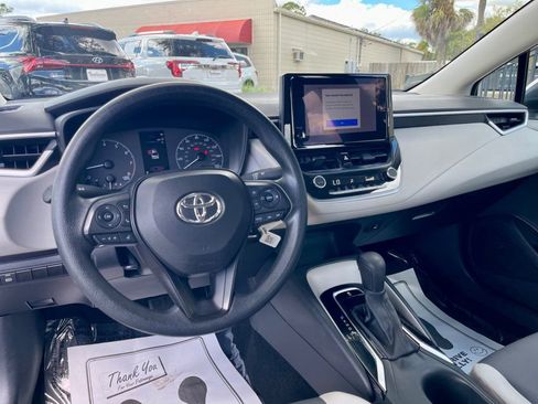 Used 2024 Toyota Corolla LE image 12