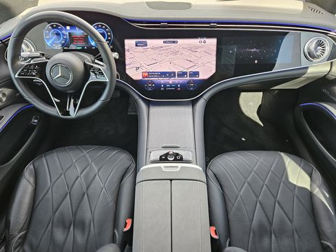 Used 2023 Mercedes-Benz EQS 580 4MATIC Sedan image 26
