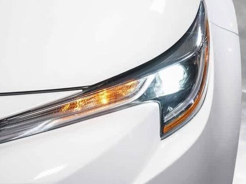 Certified 2023 Toyota Corolla LE image 7