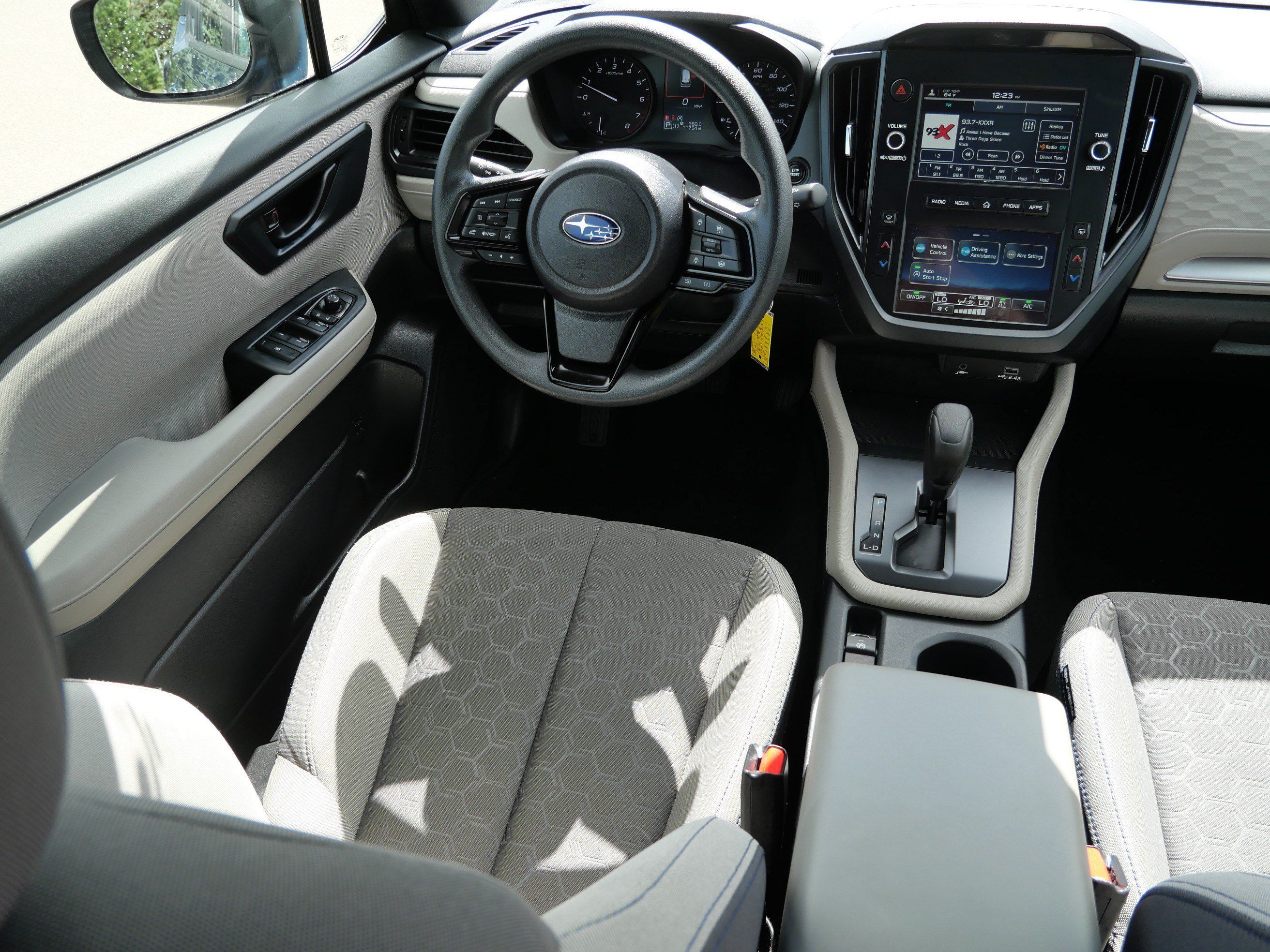 Used 2025 Subaru Forester Touring AWD/4WD image 9