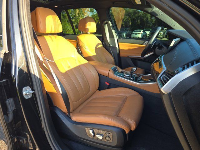 Used 2020 BMW X5 sDrive40i w/ M Sport Package RWD image 12
