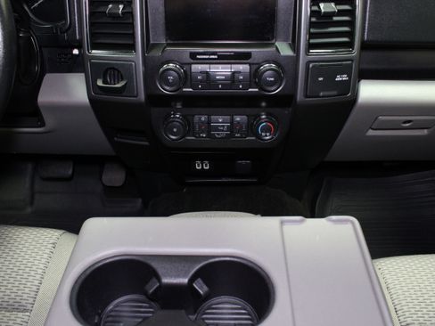 Used 2020 Ford F150 XLT w/ Equipment Group 302A Luxury RWD image 20