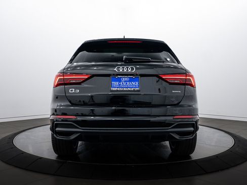 New 2025 Audi Q3 2.0T Premium image 18