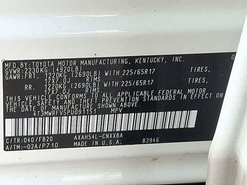 Used 2023 Toyota RAV4 LE AWD/4WD image 25