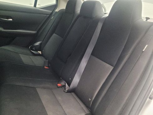 Used 2020 Nissan Sentra SV image 18