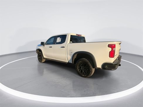 Used 2023 Chevrolet Silverado 1500 ZR2 w/ Technology Package image 6