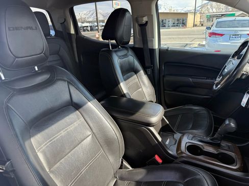 Used 2017 GMC Canyon Denali image 34