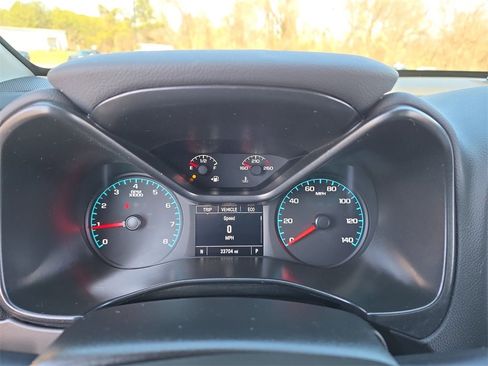 Used 2021 Chevrolet Colorado LT w/ LT Convenience Package image 11