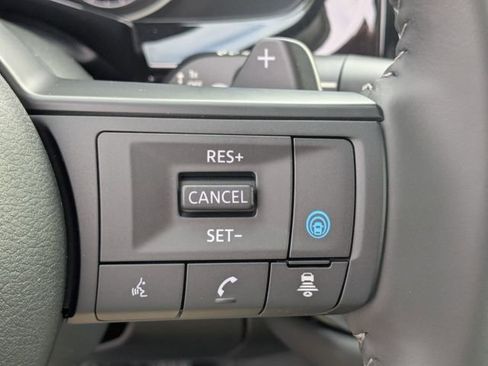 New 2025 Nissan Pathfinder SV w/ SV Premium Package image 18