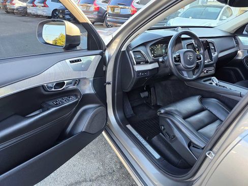 Used 2020 Volvo XC90 T8 Inscription image 21