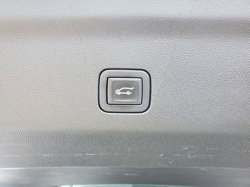 Used 2024 Chevrolet Tahoe LT w/ Luxury Package image 13