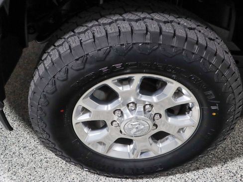 Used 2024 RAM 2500 Laramie w/ Safety Group AWD/4WD image 8
