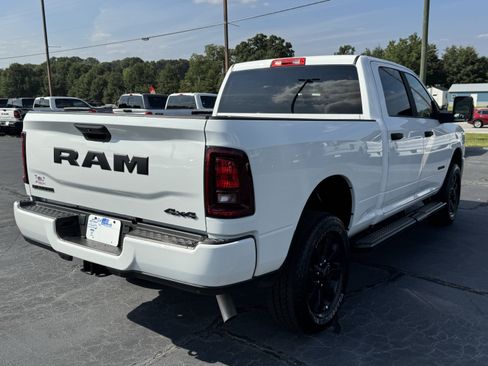 Used 2025 RAM 2500 Big Horn AWD/4WD image 5