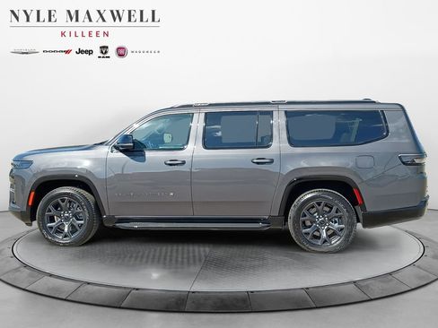 New 2026 Jeep Grand Wagoneer L Limited AWD/4WD image 13