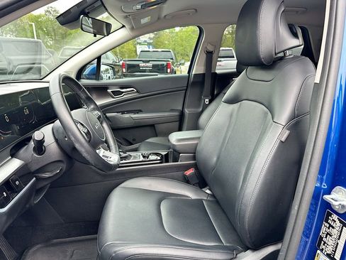 Used 2023 Kia Sportage EX FWD image 8
