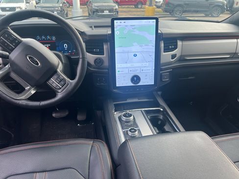 Used 2024 Ford Expedition Timberline image 8