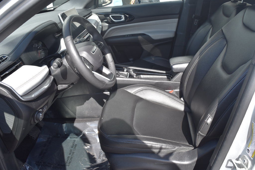 Used 2025 Jeep Compass Limited AWD/4WD image 7