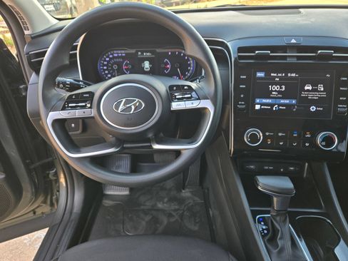 Certified 2023 Hyundai Tucson SEL FWD image 10
