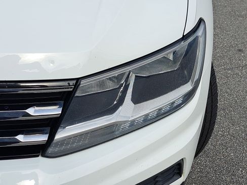 Used 2019 Volkswagen Tiguan SE FWD image 29