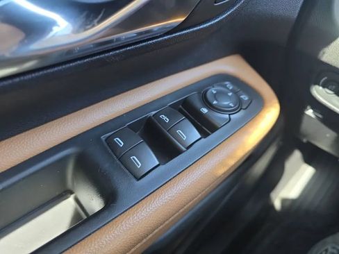 Used 2018 GMC Terrain SLT FWD image 25
