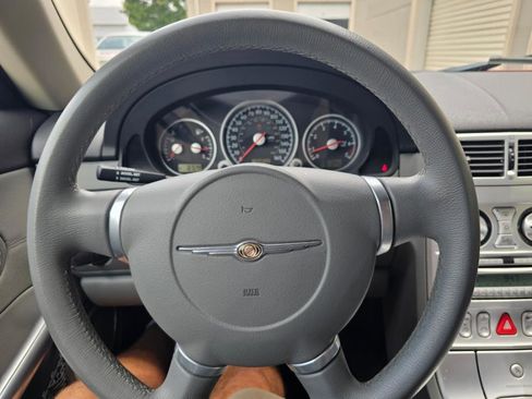 Used 2005 Chrysler Crossfire Limited image 5